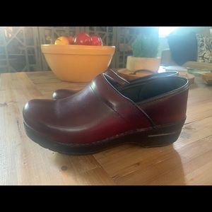Dansko clogs size 38